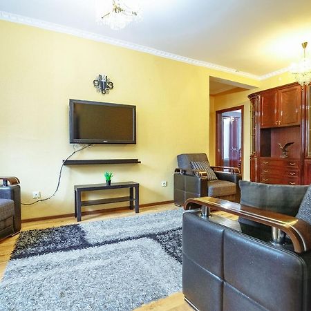 Two Bedroom Apartment On Syganak Street 64-1 阿斯坦纳 外观 照片